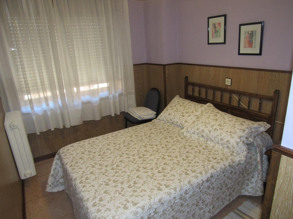 Hostal Restaurante El Abuelo Trobajo Del Camino Ngoại thất bức ảnh
