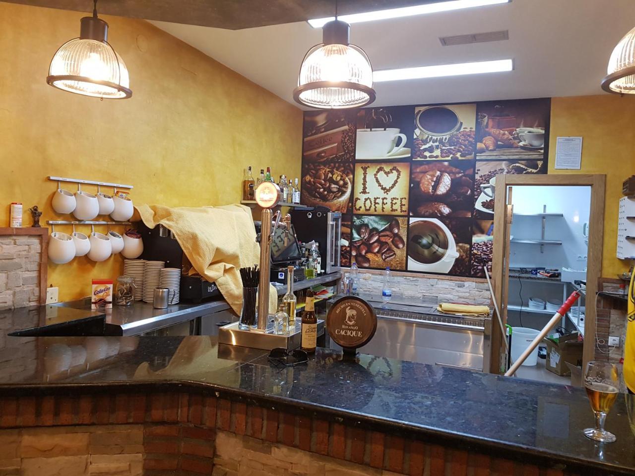 Hostal Restaurante El Abuelo Trobajo Del Camino Ngoại thất bức ảnh